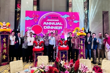 龍行千里 不忘初心 | 景興紙業(yè)全資子公司景興控股（馬）有限公司年會(huì)盛典點(diǎn)燃2024！