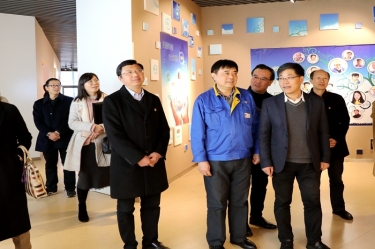 2020年1月3日，時任浙江省民政廳黨組成員、副廳長江宇蒞臨景興紙業(yè)調研企業(yè)發(fā)展情況、黨建工作
